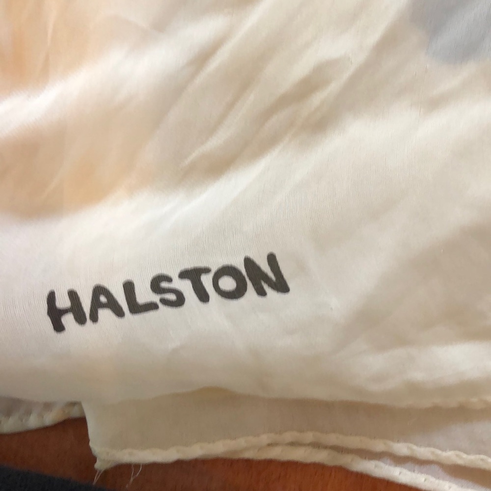 Halftime scarf - Picture 2 of 2